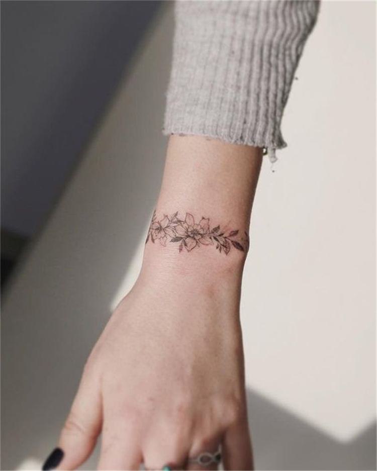 50 Meaningful Wrist Bracelet Floral Tattoo Designs You Would Love To 