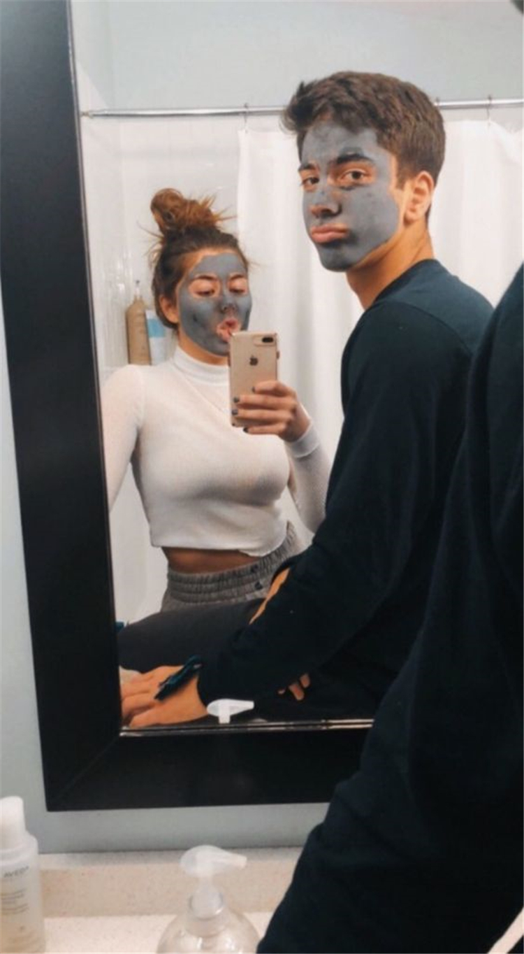 Goofy Face Mask Couple Goals You Dream To Have; Relationship; Lovely Couple; Relationship Goal; Romantic Relationship Goal; Love Goal; Dream Couple; Couple Goal; Couple Messages; Sweet Messages; Boyfriend Goal; Girlfriend Goal; Boyfriend; Girlfriend; Teenageer Couples; Teenager Couple Goals; Couple In Hoodies; Hoodie; Hoodie Couple; Face Mask Couple; Face Mask Couple Goals;