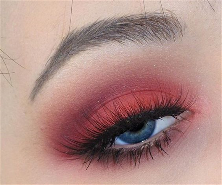Amazing Red Eyeshadow Makeup Ideas For The Coming Valentine's Day; Valentine Makeup; Makeup Looks; Valentine Makeup Looks; Natural Makeup; Natural Looks; Red Eyeshadow Makeup Looks; Valentine's Day; Red Eye Makeup; Red Eyeshadow Eyeshadow#makeup #makeuplooks #holidaymakeup #naturalmakeup#Chirstmasmakeup #redeyeshadow #redeyemakeup#Valentine's Day #valentinemakeup