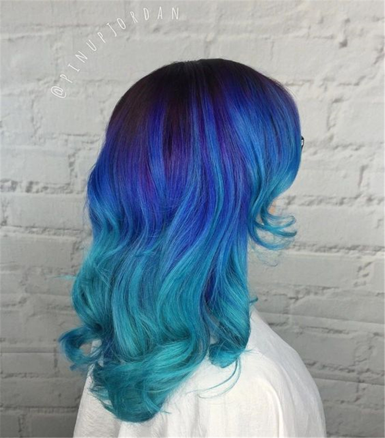 Bold And Pretty Blue Ombre Hair Color And Hairstyles You Must Try; Ombre Hair; Ombre Hair Color; Blue Ombre Hair; Hairstyle; Ombre Hairstyles; Blue Ombre Hairstyles; #ombrehair #ombrehairstyle #blueombre #blueombrehaircolor #bluehaircolor #ombre #blueombrehaircolor #haircolor