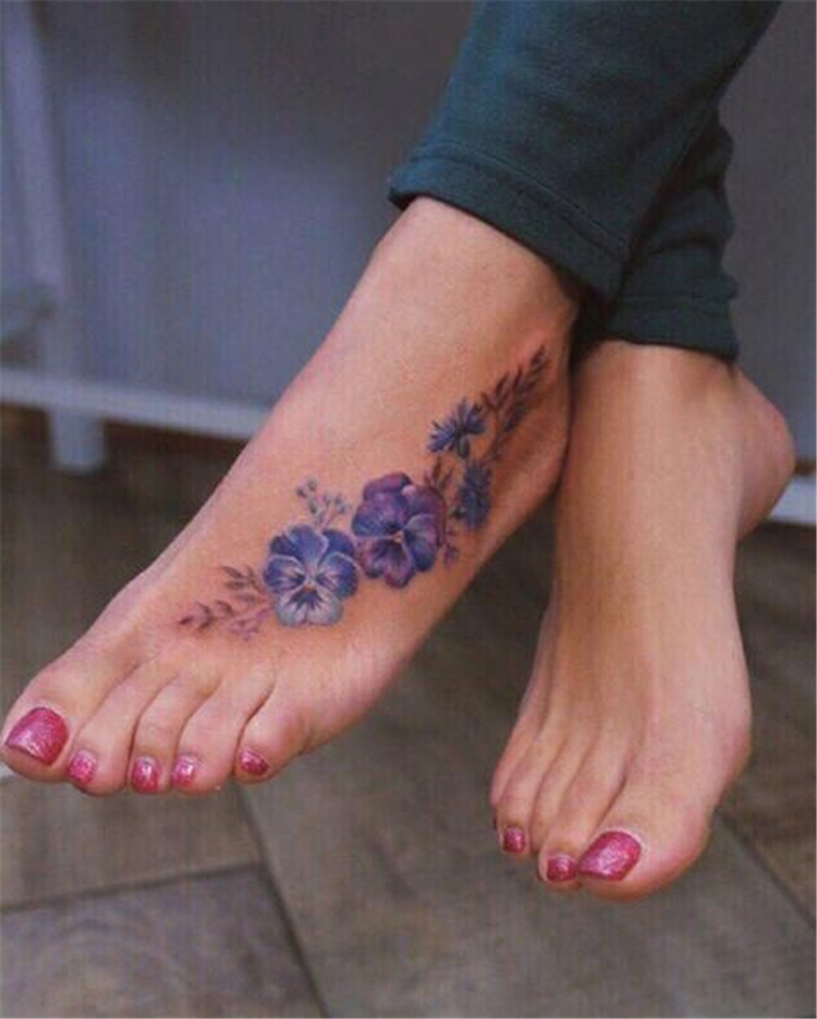 Stunning Foot Tattoo Designs To Conquer Your Heart; Tattoos On Foot ; Simple Tattoo; Flower Tattoos; Beautiful Tattoos; Sex foot Tattoos, Body Painting; Tattoo designs;