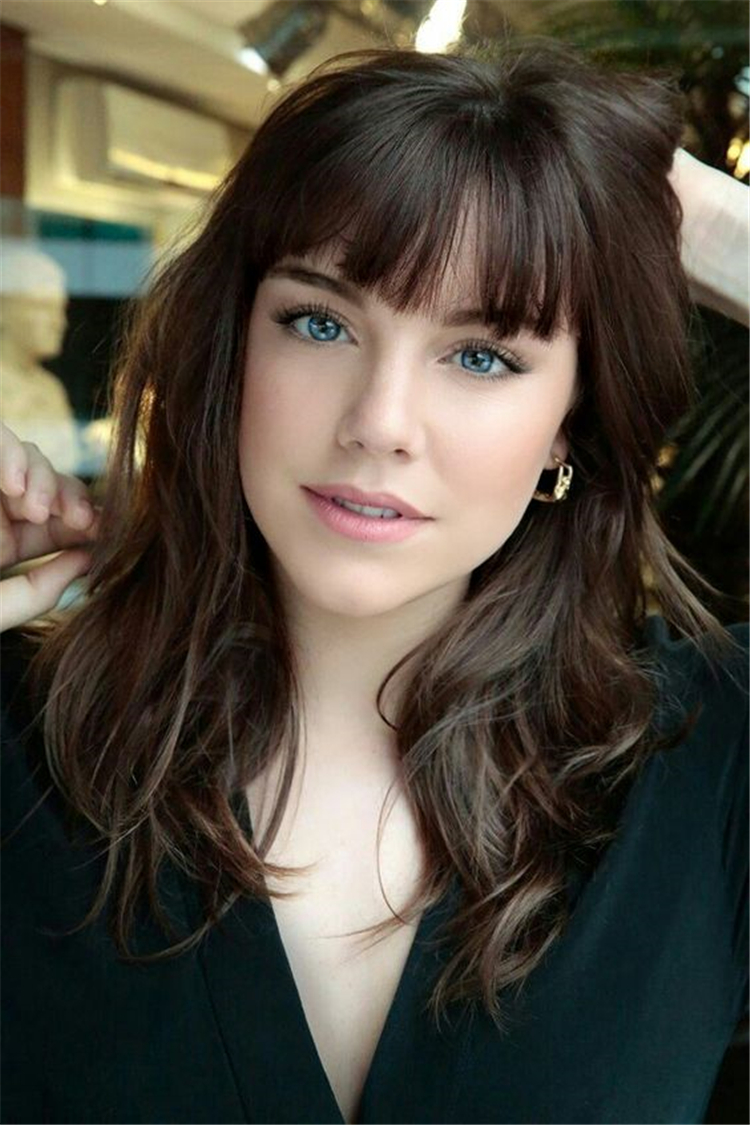 Gorgeous And Cute Wispy Bangs Styles You Should Try; Wispy Bangs; Bangs Hairstyles; Hairstyles; Bangs; Wispy Bangs Styles; Cute Bangs Styles; Cute Bangs And Buns Styles; Gorgeous Hairstyles; Fringe Styles;
