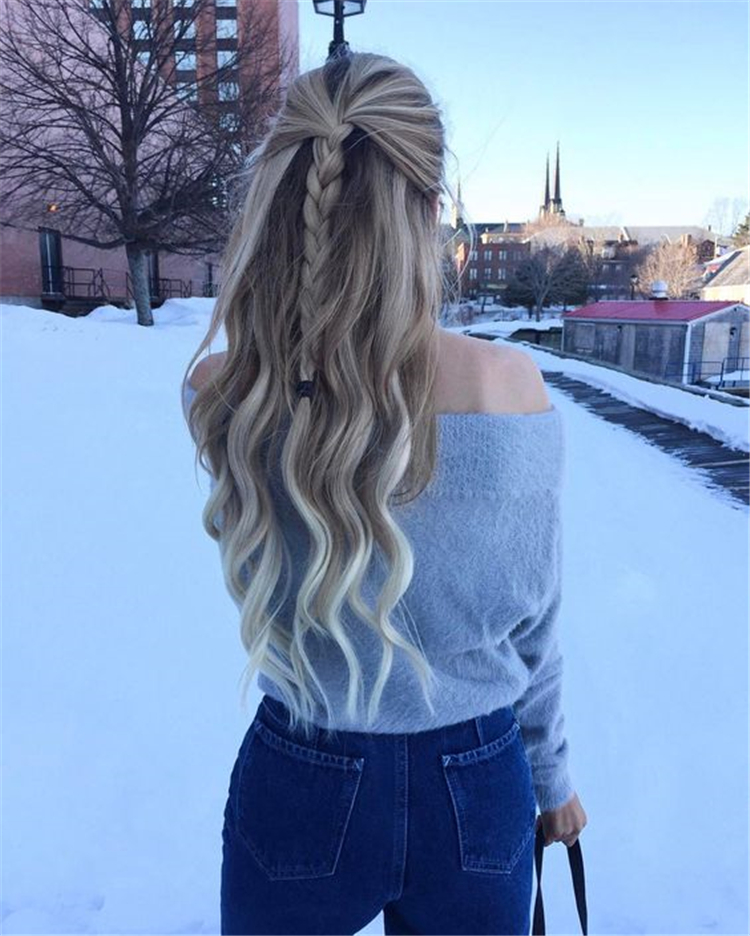 Gorgeous And Easy Winter Hairstyles For Long Hair You Must Know; Winter Hairstyles; Easy Winter Hairstyles; Hairstyles; Ponytails; Gorgeous Winter Hairstyles; Long hair; Hairstyle For Long hair;