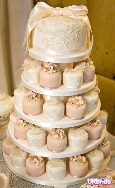 Elegant And Beautiful Wedding Cakes You'll Like; Wedding Cakes; Floral Wedding Cakes; Floral Cakes; Romantic Cakes; Elegant Wedding Cakes; Rustic Wedding Cakes; Rustic Wedding; Modern Wedding Cakes;
