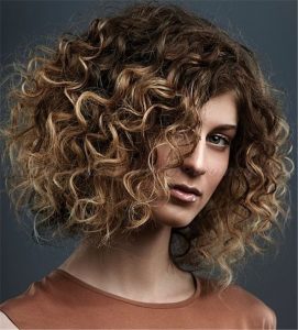 45 Chic Short Curly Hairstyles To Make You Look Cool - Cute Hostess For ...