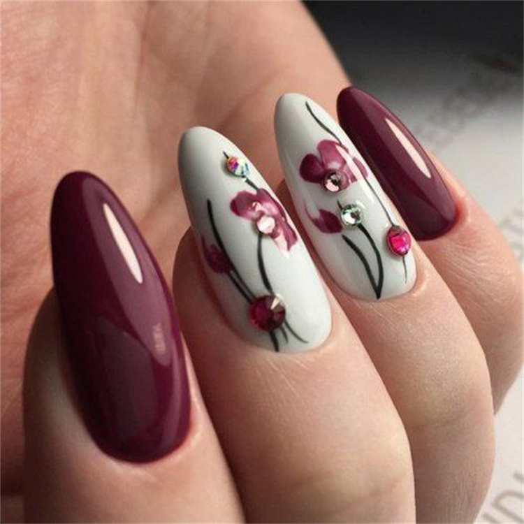 Gorgeous Burgundy Nail Designs You Must Fall In Love With; Burgundy Nails; Nails; Nail Design; Burgundy Nail Color; Nail Color; Burgundy Square Nails; Burgundy Coffin Nails; Burgundy Stiletto Nails #nails #naildesign #burgundynail #burgundynaildesign #burgundycolor #coffinnail #stilettonail #squarenail #burgundycoffinnail #burgundystilettonail