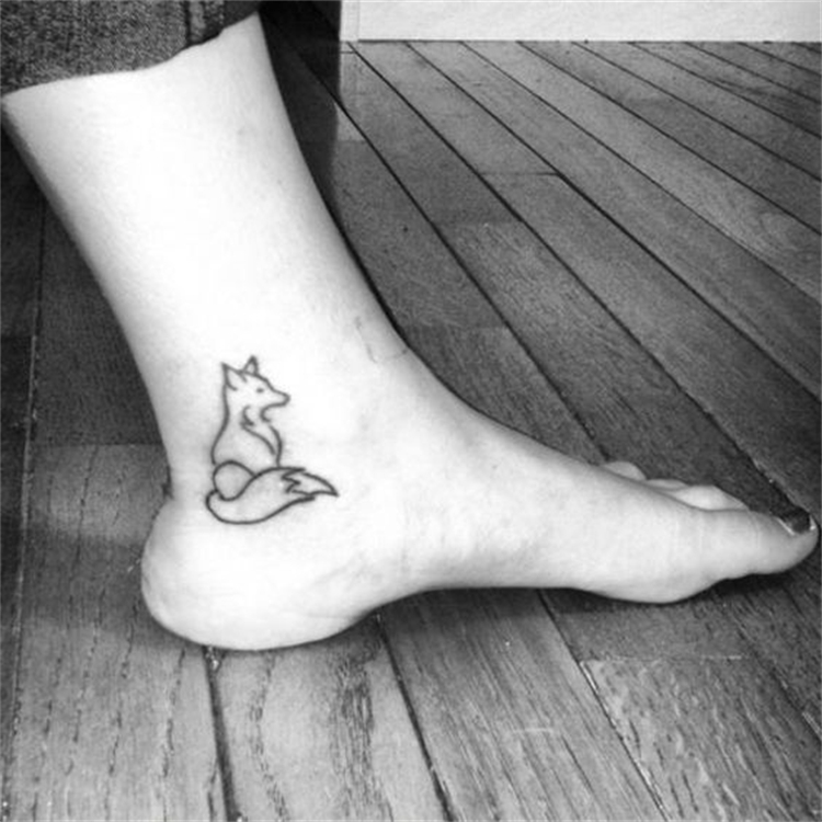 Cute And Tiny Animal Tattoo Designs To Melt Your Heart; Animal Tattoo; Tattoo Designs; Tiny Tattoo; Cute Tattoo; Small Tattoo; Tiny Animal Tattoo; Elephant Tattoo; Fish Tattoo; Rabbit Tattoo; Butterfly Tattoo; #animaltattoo #tattoo #tattoodesign #tinytattoo #cutetattoo #smalltattoo #tinyanimaltattoo #elephanttattoo #rabbittattoo #fishtattoo #butterflytattoo