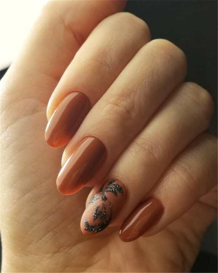 Autumn,nail,Autumn nails,Dark green nails,Dead leaf nails,Caramel nails,Pumpkin nails,attractive