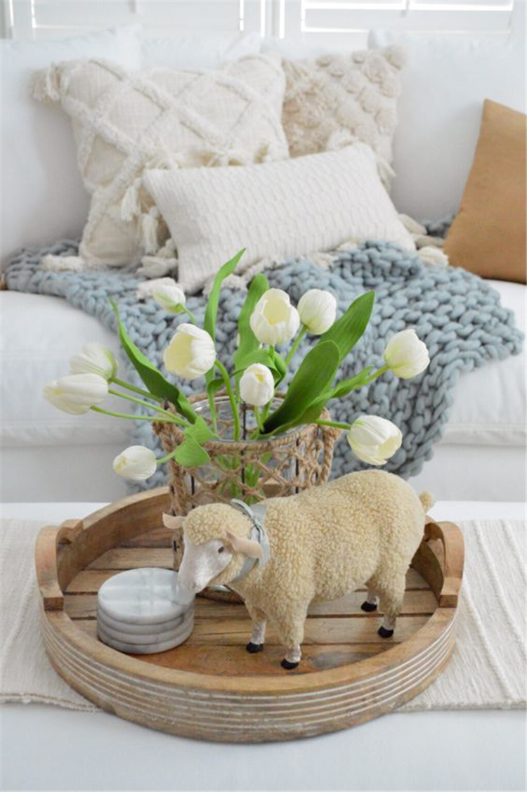 Spring,Beautiful ,Stylish ,Decorations,Home Decor ,Farmhouse Style,Farmhouse Style Home Decorations,European style lamps and home decorations,animal home decoration