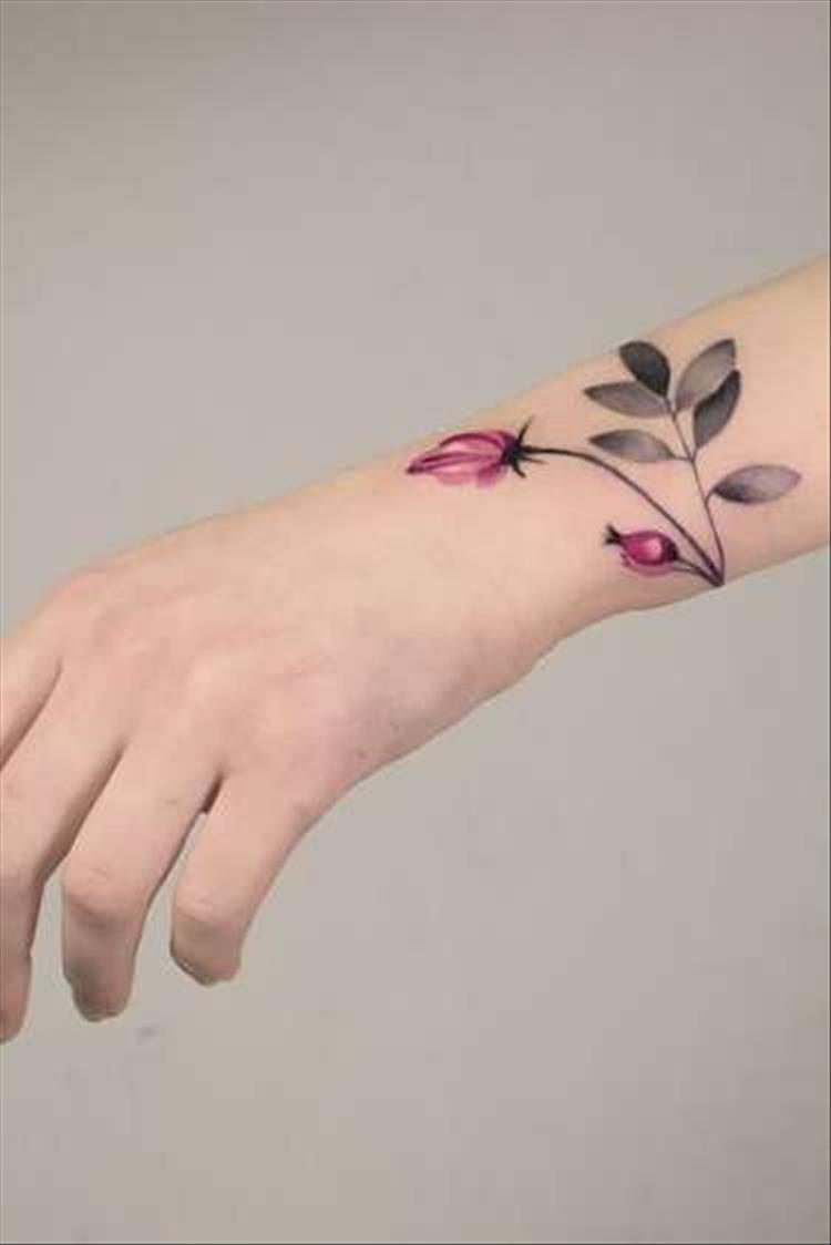 Gorgeous Floral Tattoo Designs To Make You Looking Sexy; Floral Tattoo; tattoo; flower tattoo; wrist flower tattoo; ankle flower tattoo; ear flower tattoo; #tattoo #flowertattoo #floraltattoo #earflowertattoo #ankleflowertattoo #wristflowertattoo #ankletattoo #wristtattoo #eartattoo