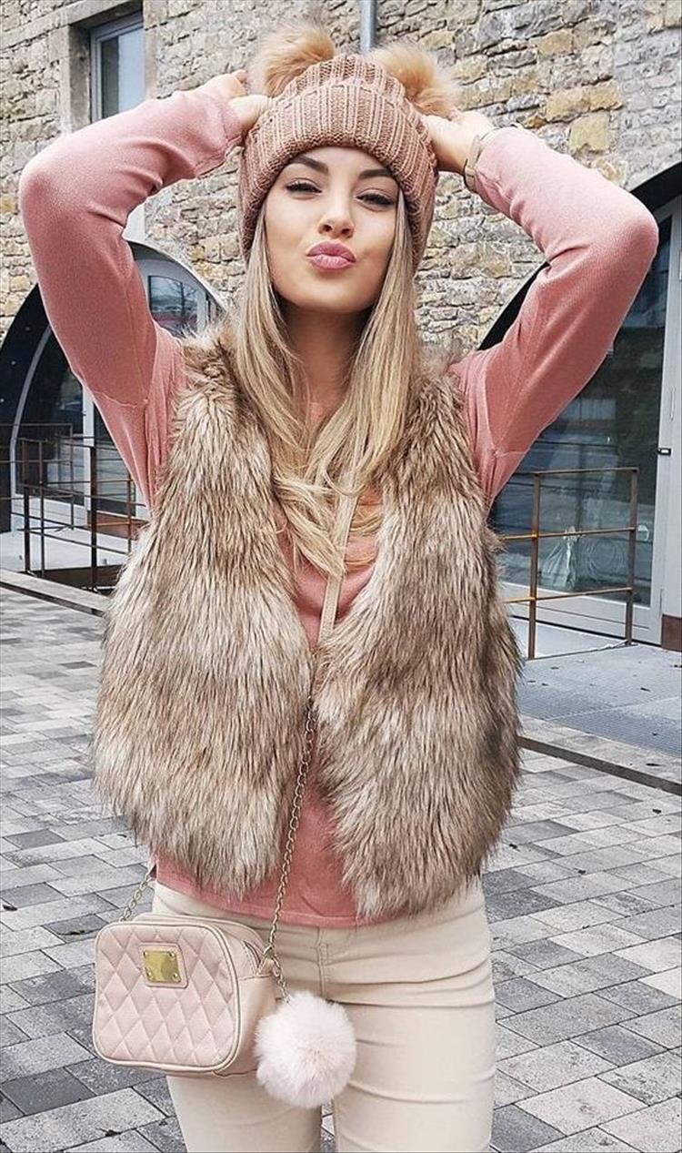 Elegant Faux Fur Outfits For Your Cold Winter Season, Winter outfits, outfits, faux fur outfits, faux fur, fur outfits, winter faux fur #winteroutfits #fauxfuroutfits #fauxfur #furoutfits #winter #holidayoutfits