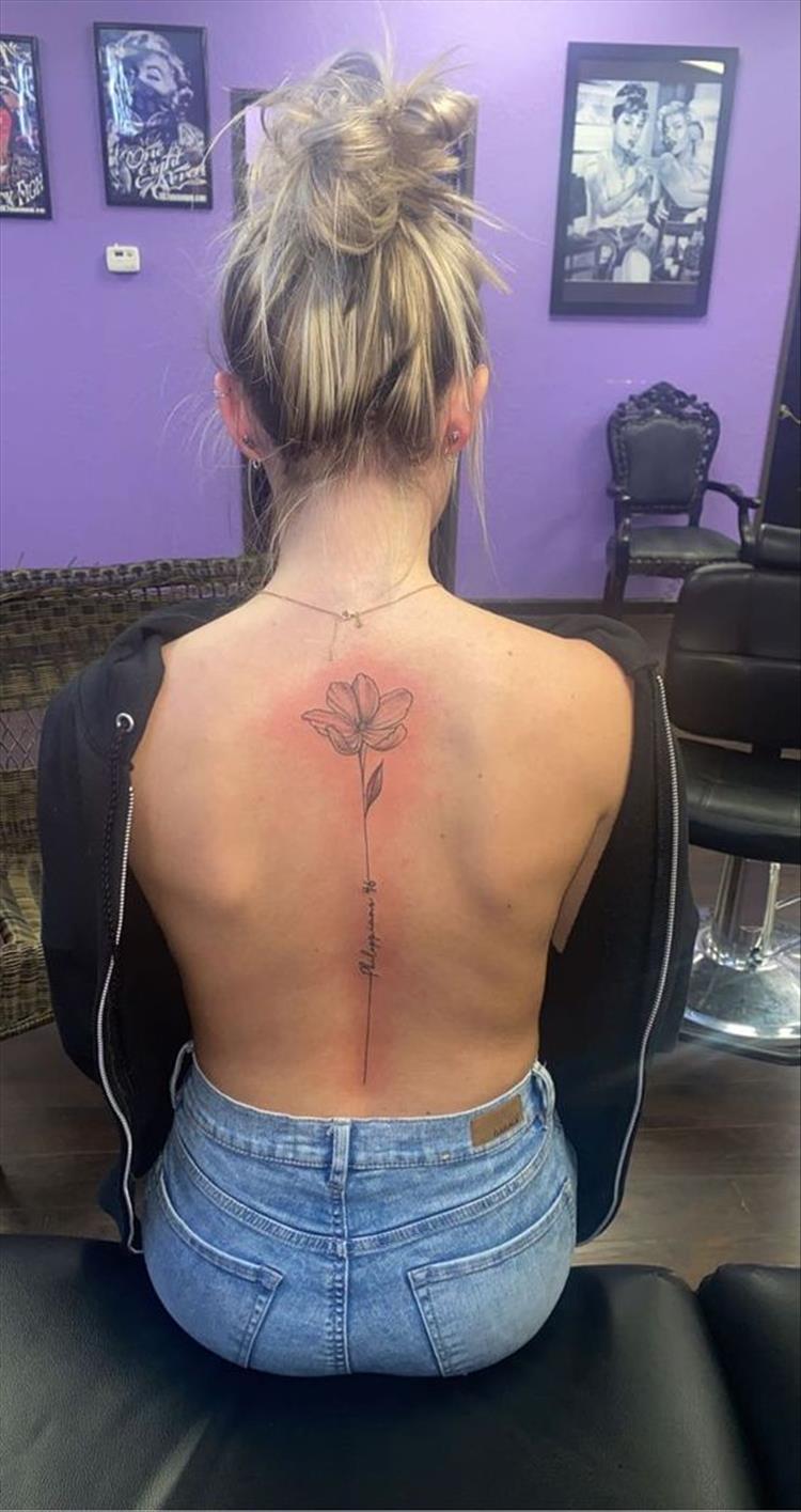 Amazing Spine Tattoo Designs To Make You Sexy, tattoo, tattoo design, spine tattoo, flower spine tattoo, watercolor spine tattoo, unique spine tattoo, minimalist spine tattoo #tattoo #spinetattoo #spinedesign #watercolorspinetattoo #floralspinetattoo